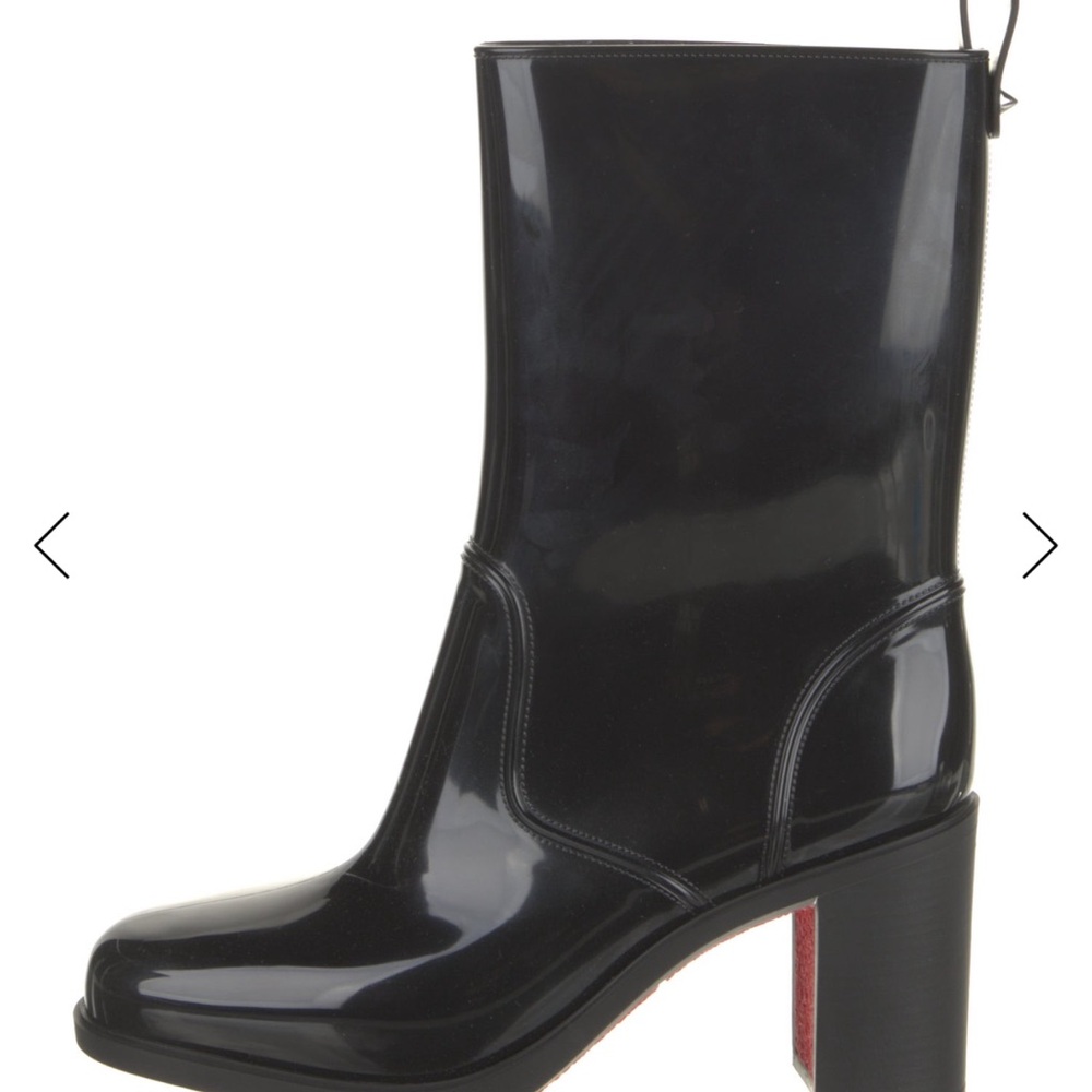 Stylish Black Women's Boots